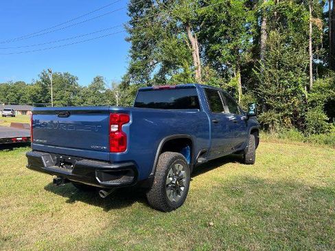 New 2025 Chevrolet Silverado 2500 Custom w/ Custom Convenience Package image 4