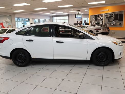 Used 2012 Ford Focus S FWD image 12