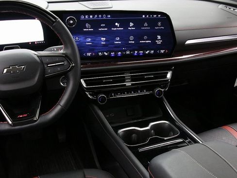 Certified 2024 Chevrolet Traverse RS w/ LPO, Floor Liner Package image 16