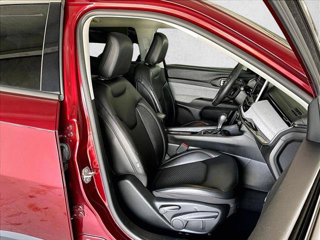 Used 2022 Jeep Compass Latitude FWD image 8