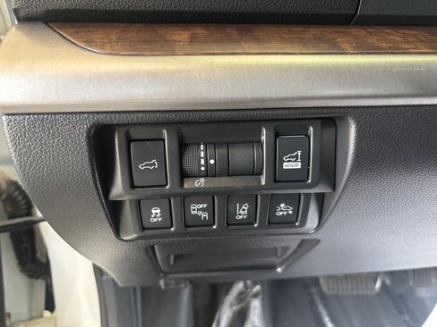 Used 2019 Subaru Outback 2.5i Limited w/ Popular Package #2 AWD/4WD image 18