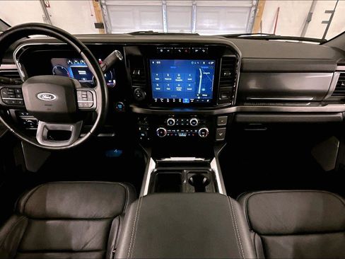 Used 2023 Ford F250 Lariat w/ Lariat Ultimate Package image 14