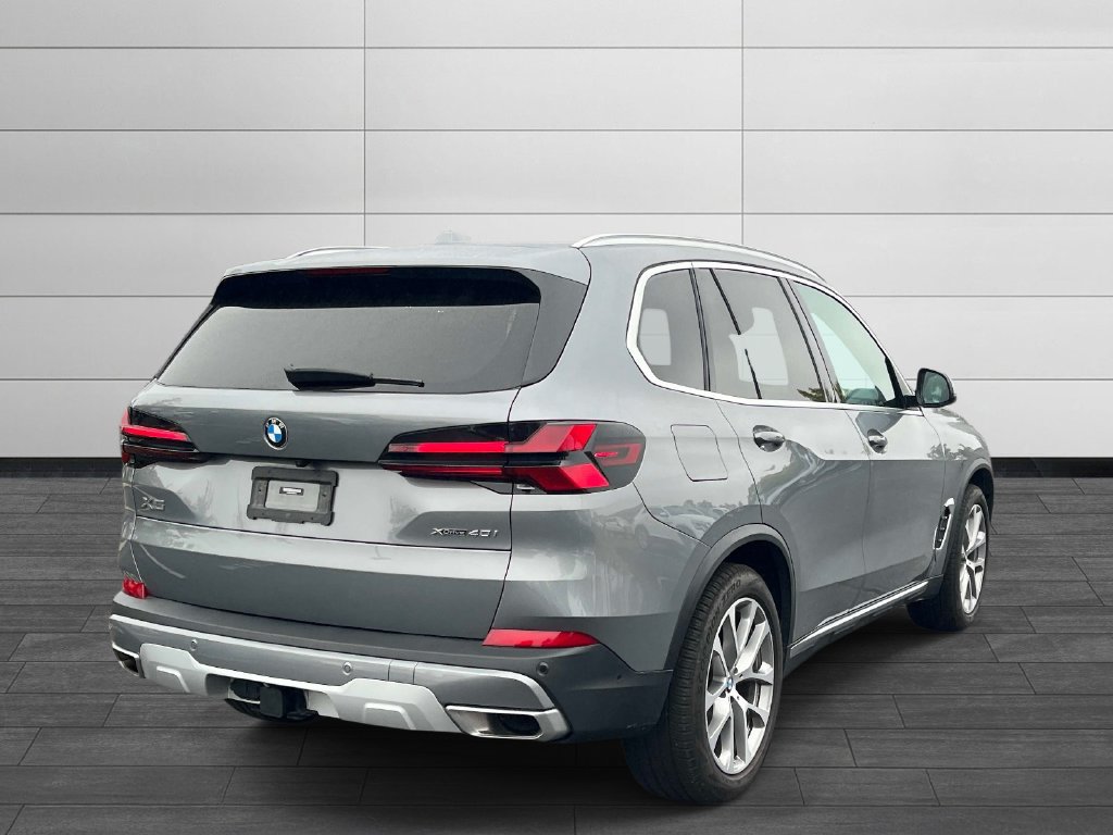 Used 2024 BMW X5 xDrive40i w/ Premium Package AWD/4WD image 5