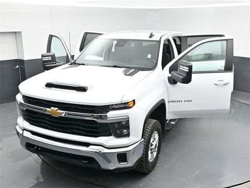 Certified 2024 Chevrolet Silverado 2500 LT image 49
