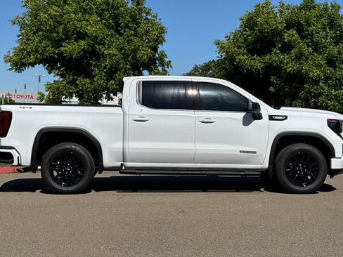 Used 2026 GMC Sierra 1500 Elevation AWD/4WD image 3