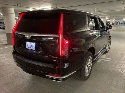 Used 2023 Cadillac Escalade Premium Luxury image 7