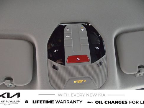 New 2025 Kia K4 LX image 25