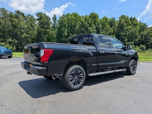 Used 2016 Nissan Titan SV AWD/4WD image 4