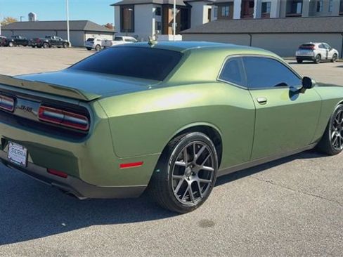 Used 2019 Dodge Challenger R/T w/ Driver Convenience Group image 8
