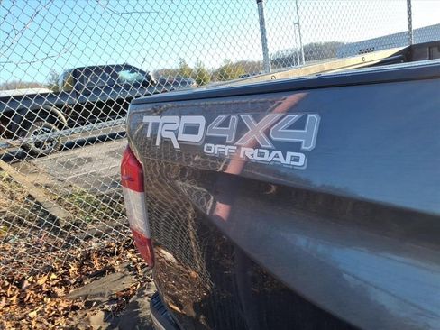 Used 2018 Toyota Tundra Limited image 8