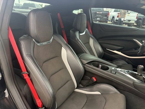 Used 2021 Chevrolet Camaro SS image 9