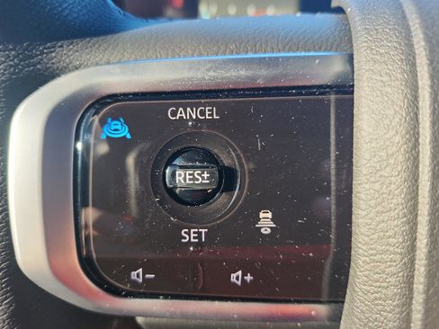 Used 2025 Nissan Armada Platinum image 24