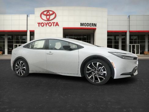 New 2026 Toyota Prius Plug-In Hybrid image 28