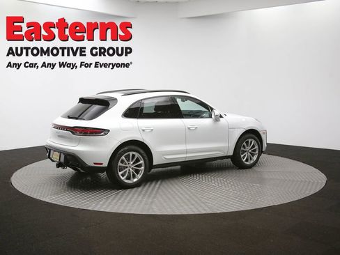 Used 2023 Porsche Macan T w/ Premium Package Plus image 44