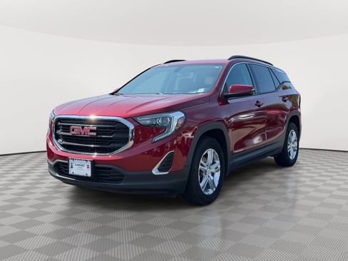 Used 2018 GMC Terrain SLE w/ Driver Convenience Package AWD/4WD image 2