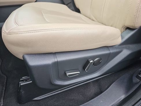 Used 2024 Ford Expedition Max Limited image 18