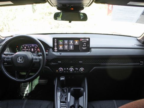 Used 2023 Honda Accord Sport image 25