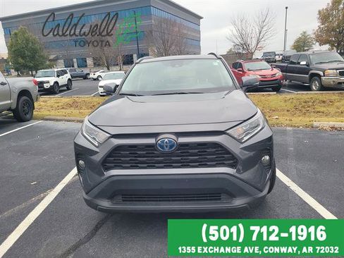 Used 2021 Toyota RAV4 XLE w/ Convenience Package image 33