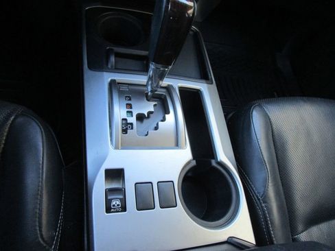 Used 2016 Toyota 4Runner Limited image 40