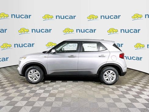 New 2026 Hyundai Venue SE image 4