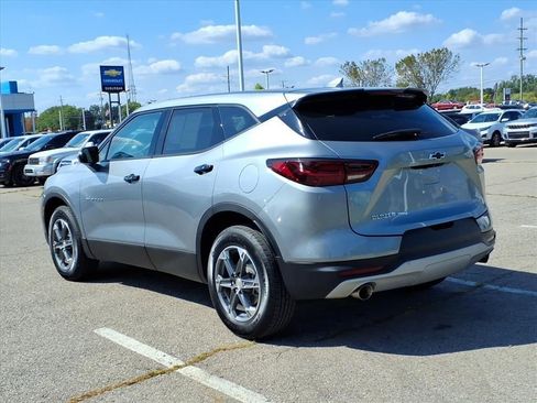 Used 2025 Chevrolet Blazer LT image 7