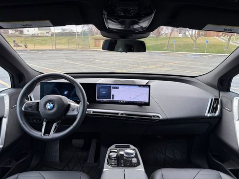 Used 2025 BMW iX xDrive50 w/ Premium Package image 12