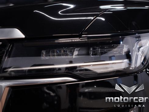 Used 2022 Cadillac Escalade Luxury RWD image 11