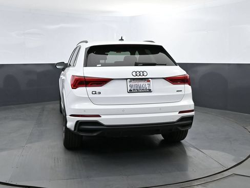 Used 2025 Audi Q3 2.0T Premium w/ Black Optic Sport Package AWD/4WD image 23