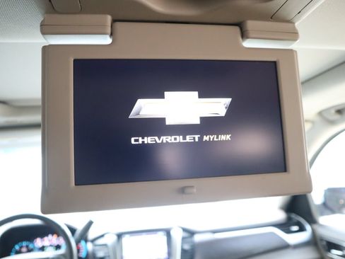 Used 2017 Chevrolet Suburban Premier AWD/4WD image 47
