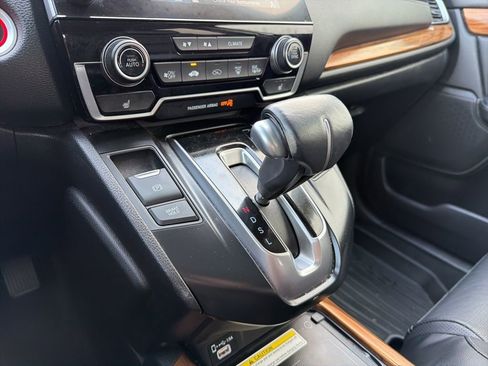 Used 2020 Honda CR-V Touring image 16