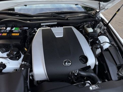 Used 2016 Lexus IS 350 image 34