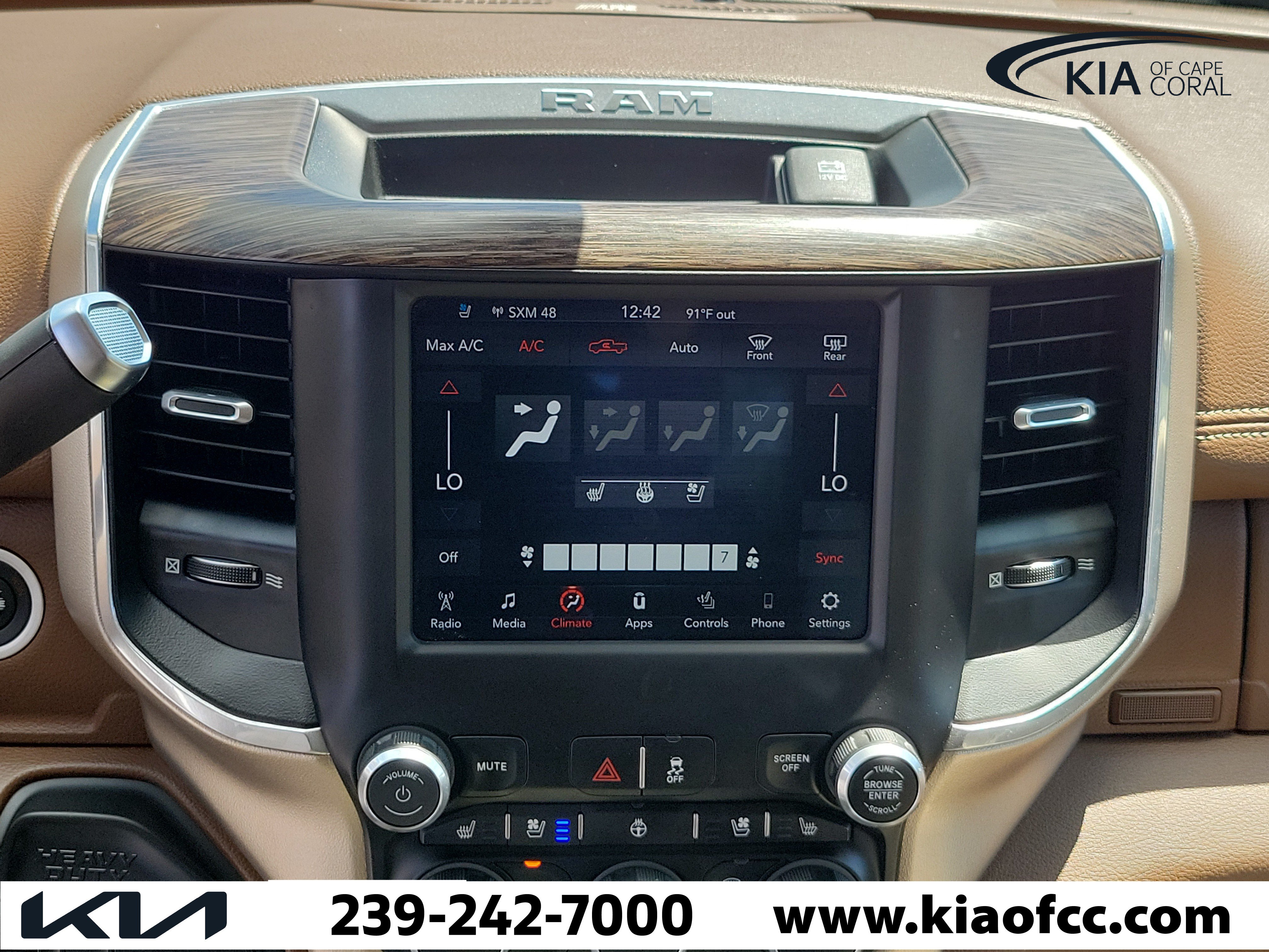 Used 2020 RAM 2500 Laramie AWD/4WD image 18