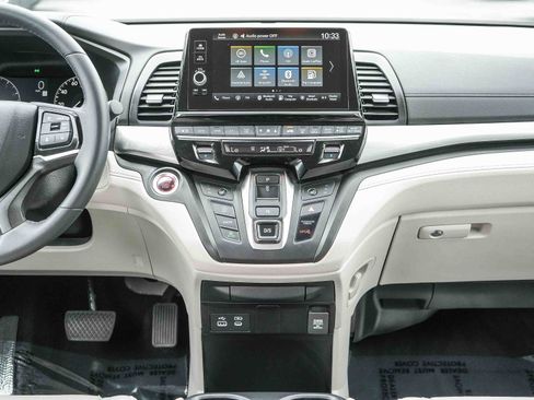 Used 2025 Honda Odyssey EX-L image 14