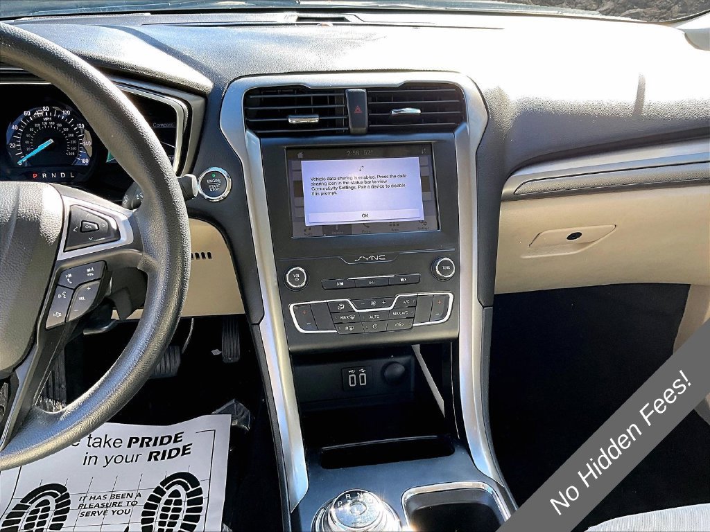 Used 2019 Ford Fusion SE FWD image 6