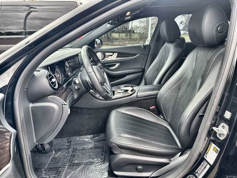 Certified 2019 Mercedes-Benz E 300 image 3