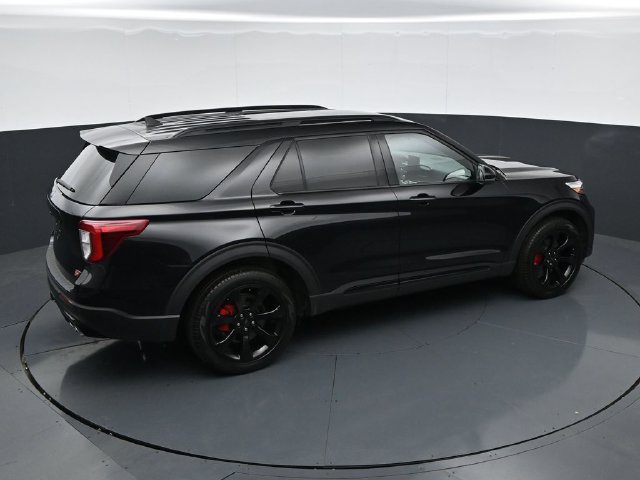 Used 2024 Ford Explorer ST w/ Technology Package AWD/4WD image 34