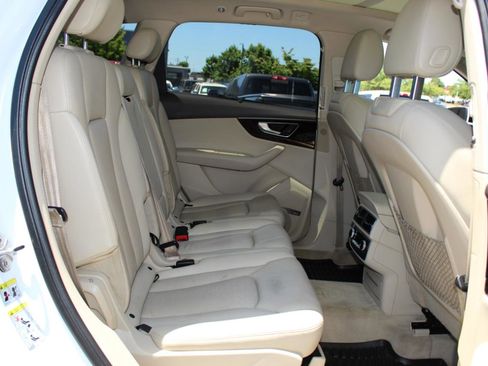 Used 2017 Audi Q7 3.0T Premium Plus AWD/4WD image 24
