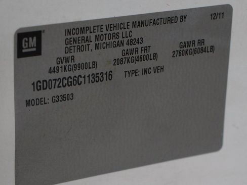 Used 2012 GMC Savana 3500 image 36