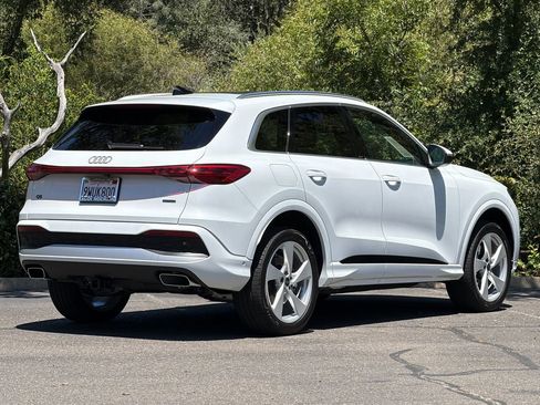 Certified 2025 Audi Q5 Premium w/ Premium Plus AWD/4WD image 5