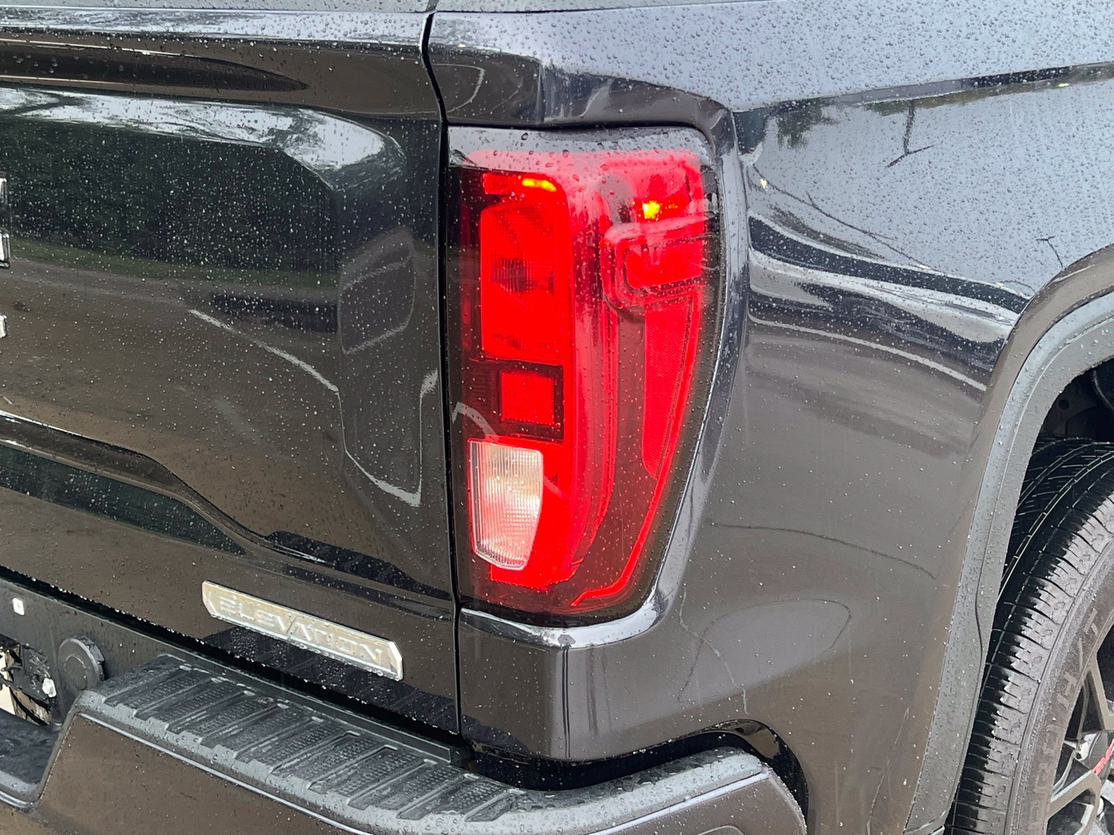 Used 2023 GMC Sierra 1500 Elevation RWD image 15