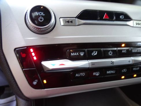 Used 2022 Ford Explorer 4WD Timberline image 36