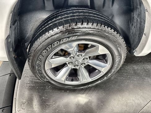 Used 2022 RAM 1500 Limited AWD/4WD image 33