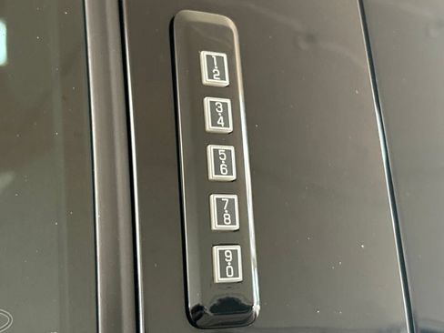 Used 2024 Ford F350 XLT AWD/4WD image 16