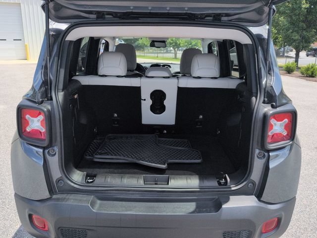 Used 2022 Jeep Renegade Limited AWD/4WD image 30
