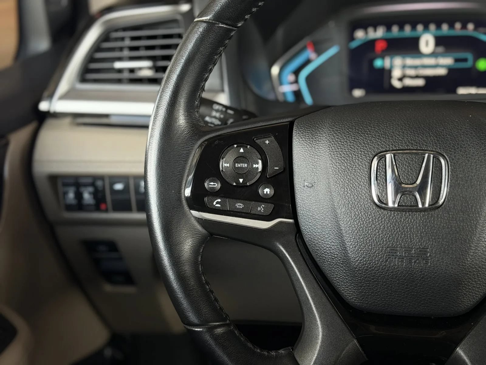 Used 2024 Honda Odyssey Touring image 24