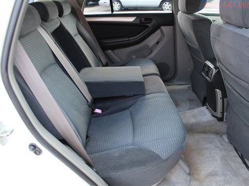 Used 2004 Toyota 4Runner SR5 AWD/4WD image 27
