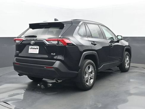 Used 2024 Toyota RAV4 XLE w/ Convenience Package FWD image 23
