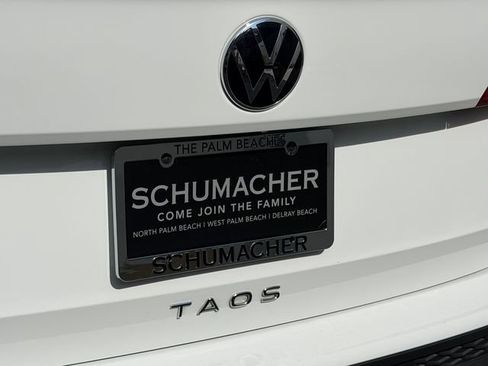 Used 2022 Volkswagen Taos S w/ IQ Drive S Package FWD image 9