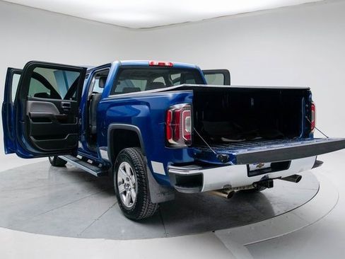 Used 2017 GMC Sierra 1500 SLT w/ Suspension Package, Off-Road image 19