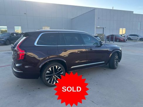 Used 2025 Volvo XC90 T8 Ultra AWD/4WD image 7